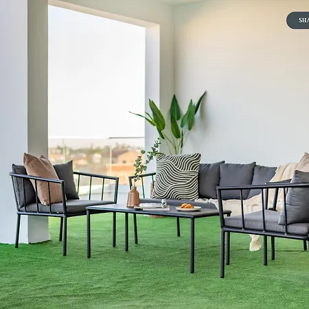 Sanders Cruise * Λεμεσός