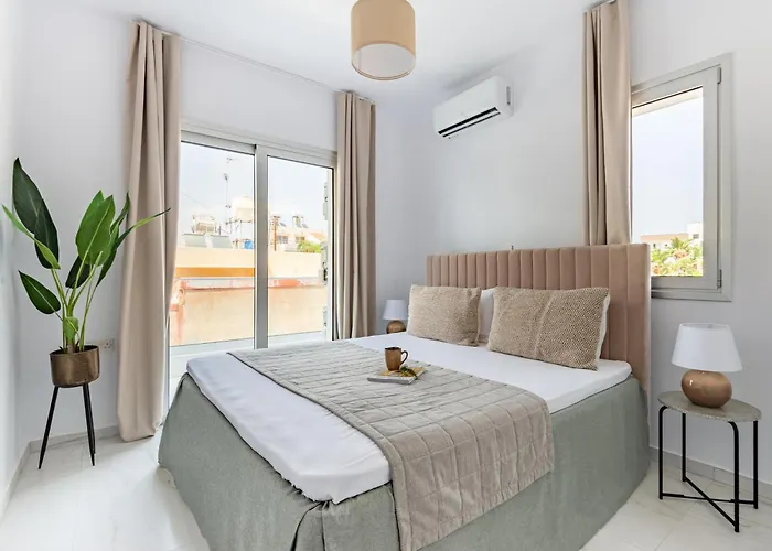 Sanders Cruise * לימסול