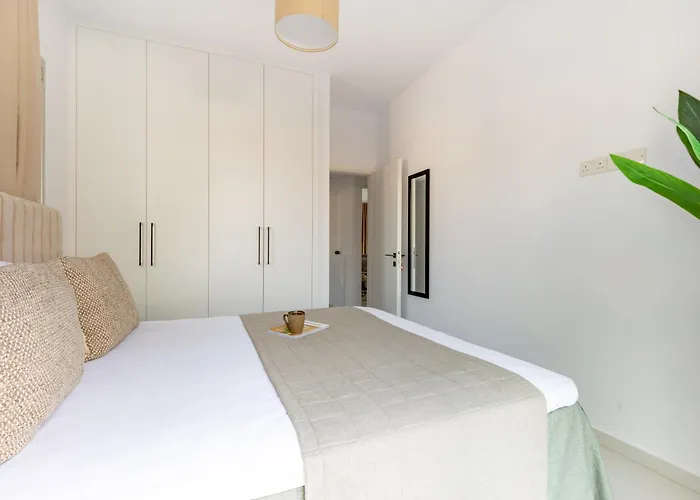 Sanders Cruise דירה