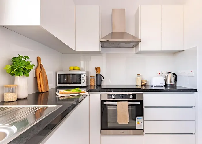 Sanders Cruise לימסול