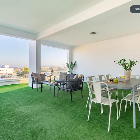 Sanders Cruise * Limisso