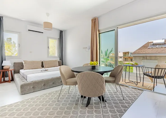 Sanders Cruise Limasol