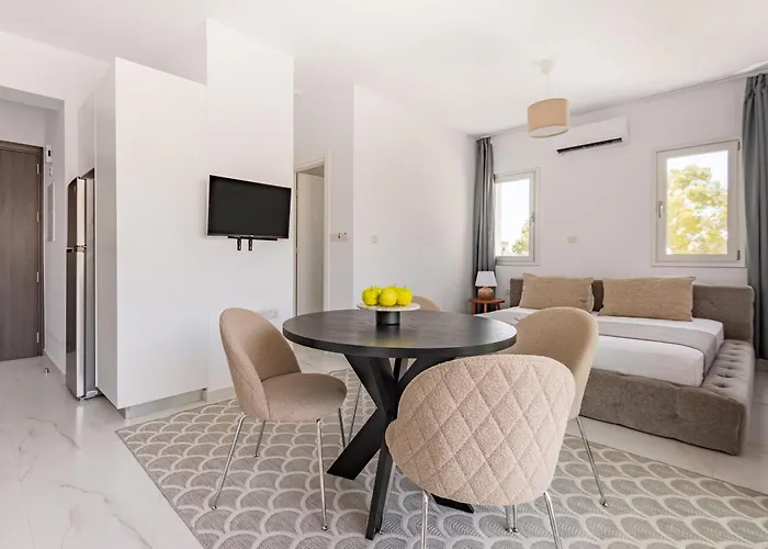 Sanders Cruise Limasol